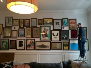 an art installation that shows how ILevel solved a wall space war